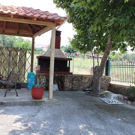 Lefter's Cottege Nea Iraklia