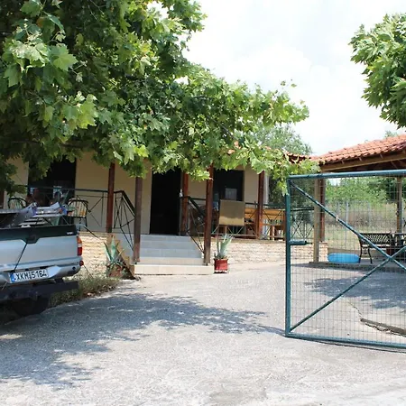 Lefter's Cottege
