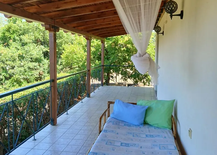 Lefter's Cottege Holiday home